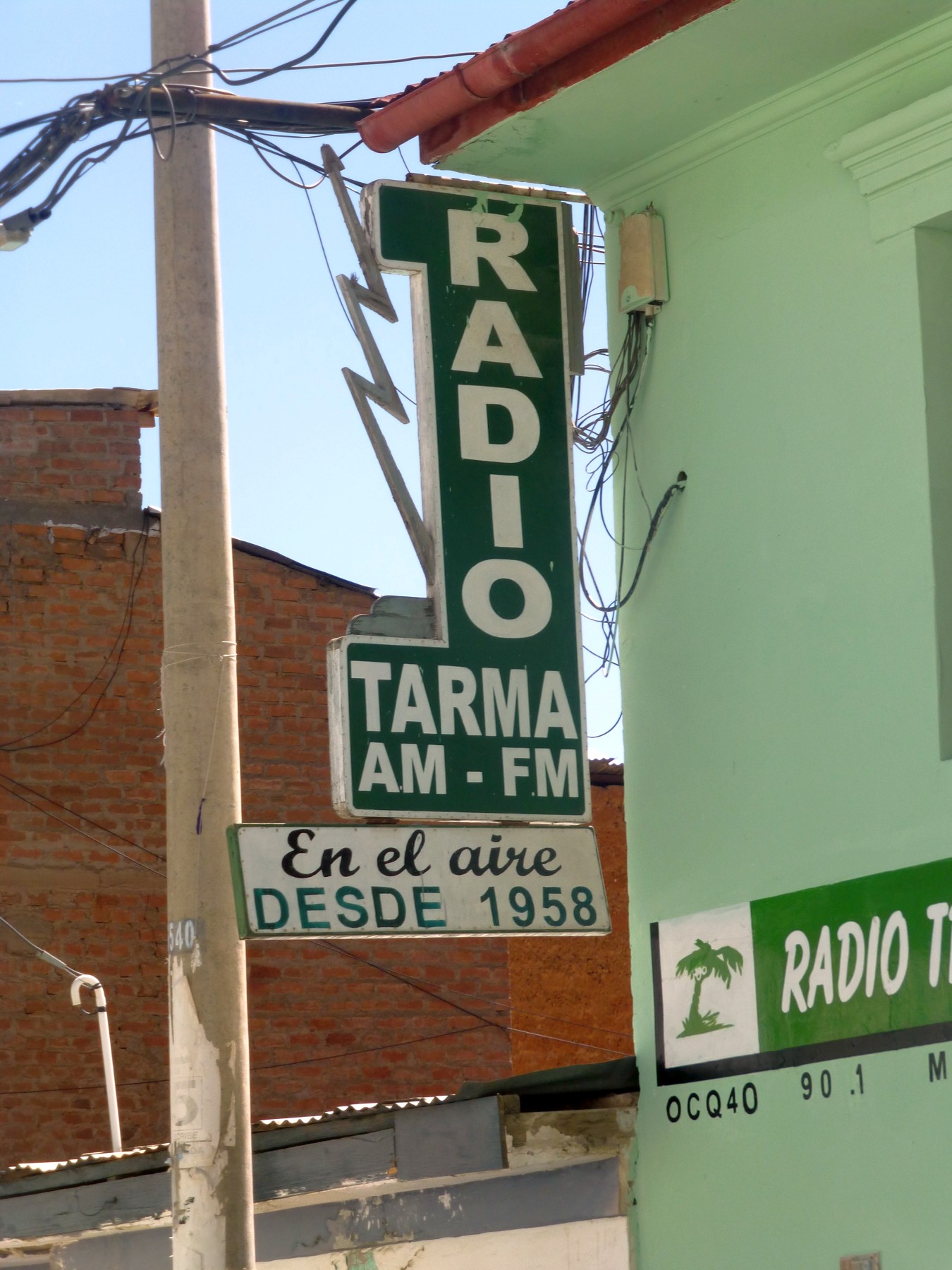 Tarunta Radios Radio Tarma DX Photos